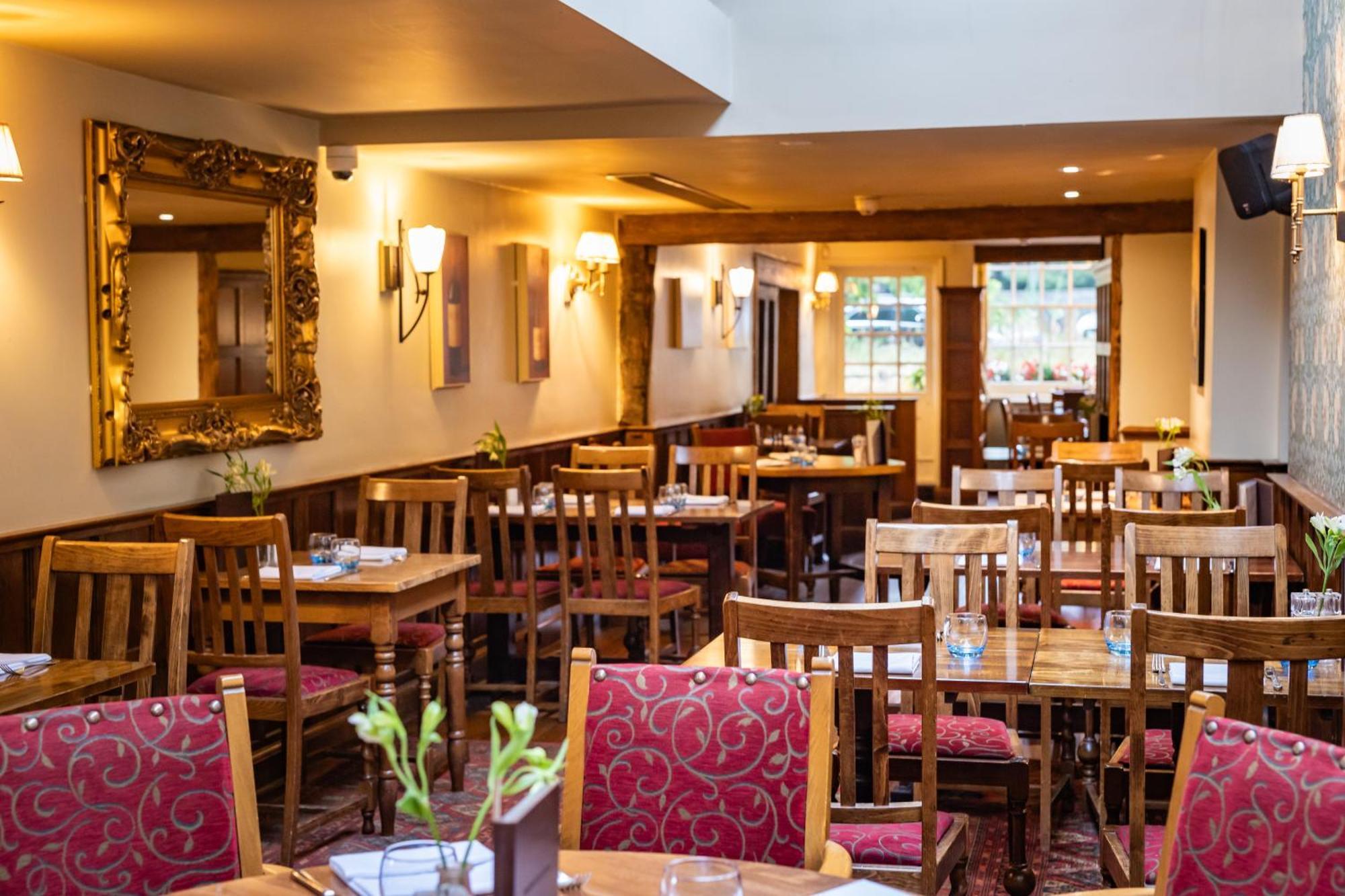 The Red Lion Hotel Hillingdon Dış mekan fotoğraf