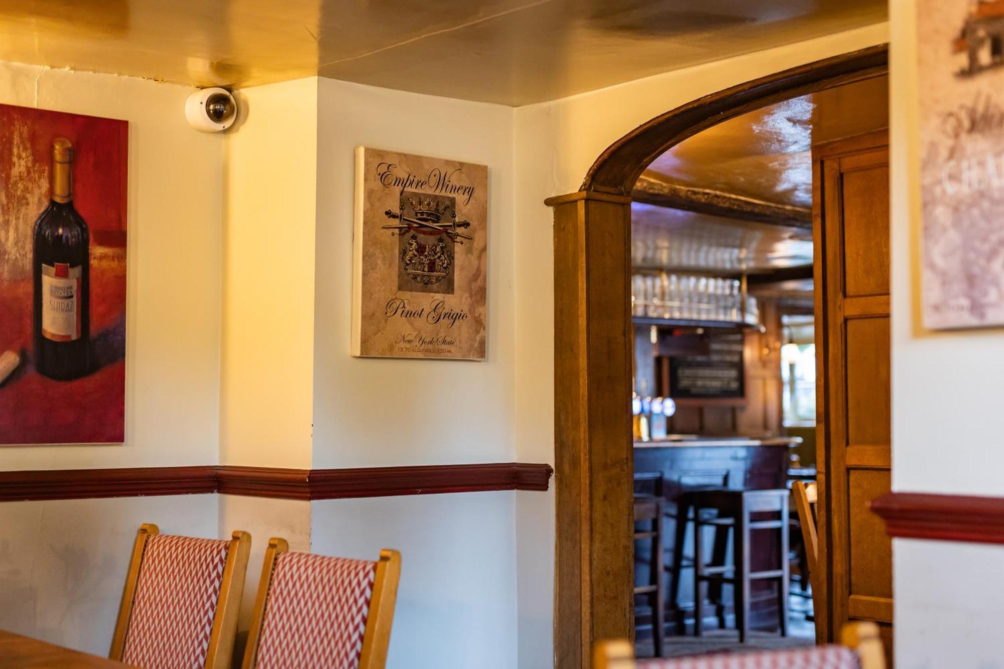 The Red Lion Hotel Hillingdon Dış mekan fotoğraf