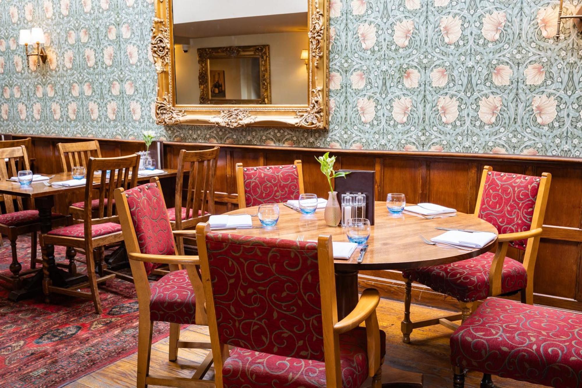 The Red Lion Hotel Hillingdon Dış mekan fotoğraf